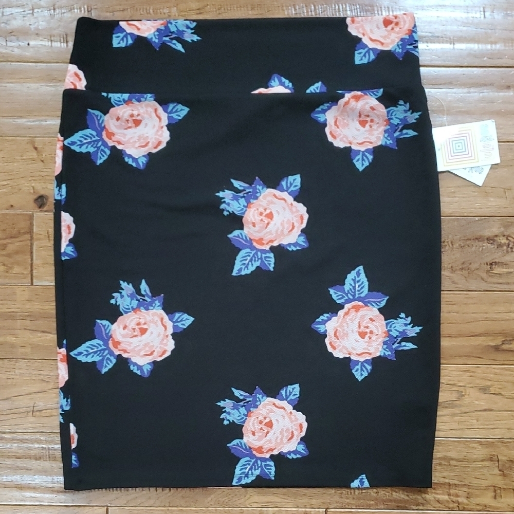 LuLaRoe Cassie Floral Black Pencil Skirt